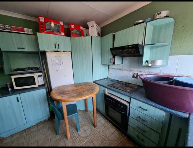 3 BEDROOM HOUSE FOR SALE IN LOUIS TRICHARDT